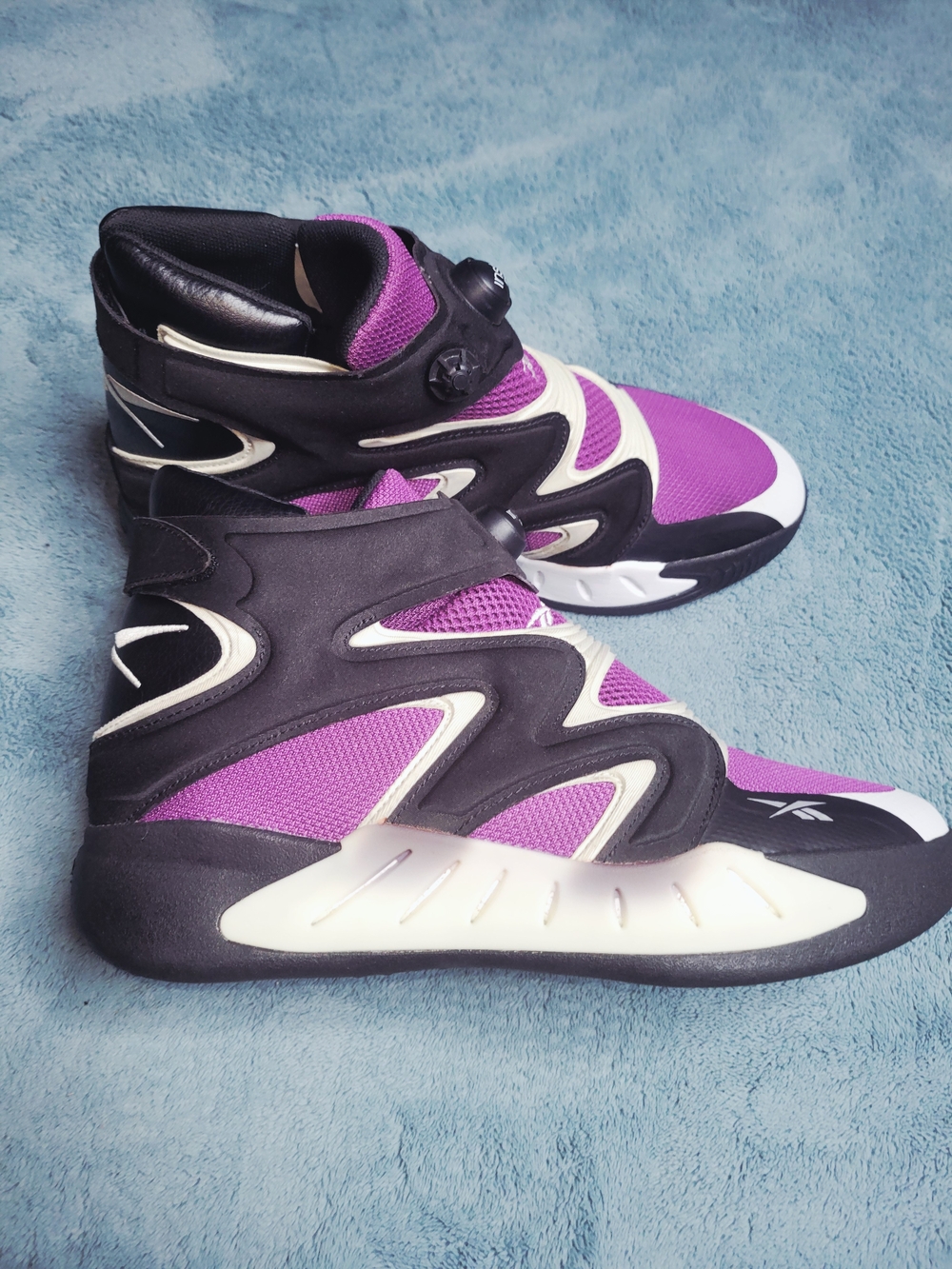Reebok Instapump Fury Zone Black/Red/Purple Sneaker Men 8.5/Women 10